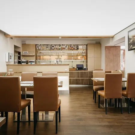 Hotel Richard 4*